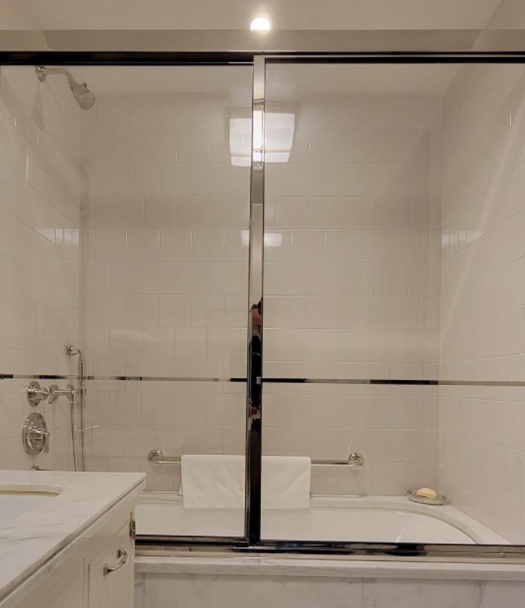 Luxus® Classic Premium Shower Enclosure Mr. Shower Door